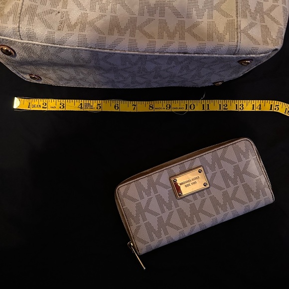 Michael Kors combo - Picture 3 of 9